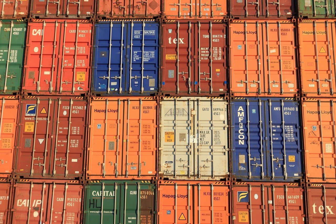 Buy, Rent & Modify Shipping Containers in Québec | KJS Containers Inc.